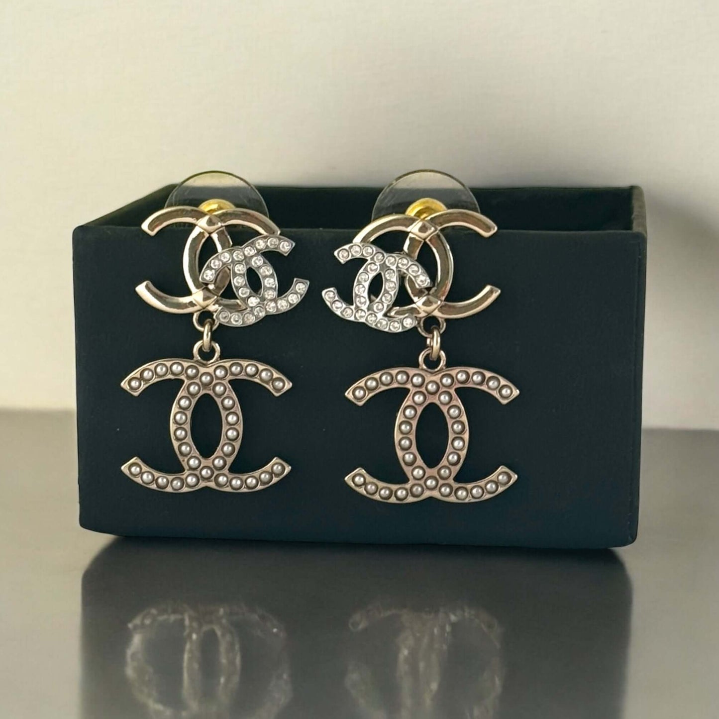 Pre-Owned Chanel Authentic Triple CC Dangle Earrings