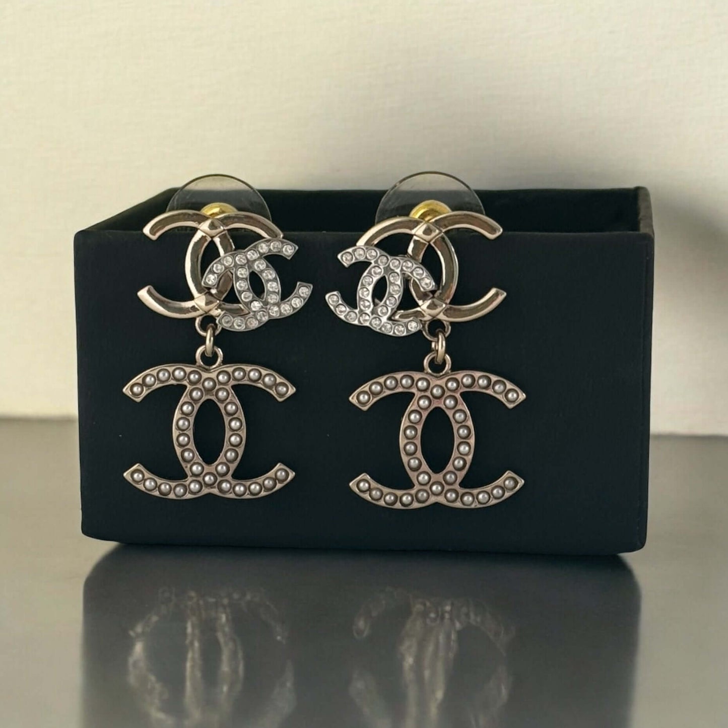 Pre-Owned Chanel Authentic Triple CC Dangle Earrings