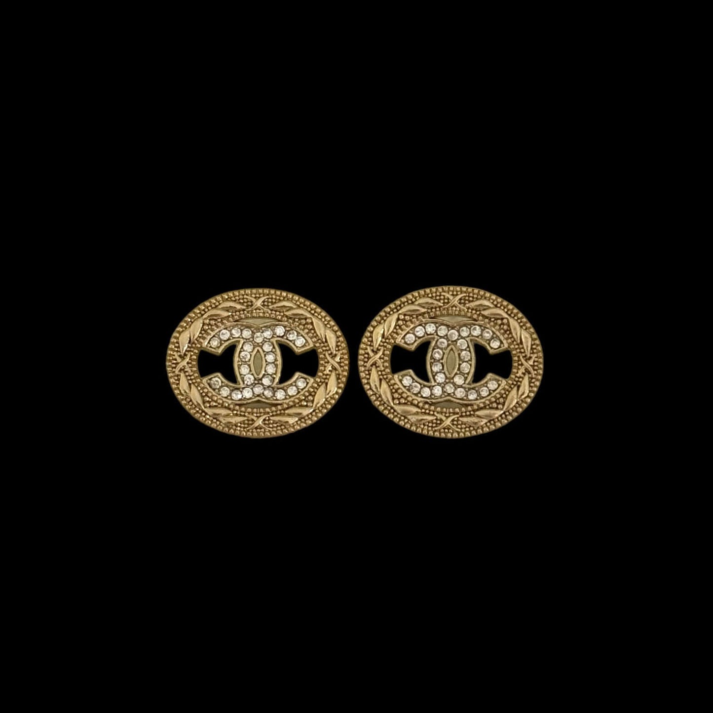 Pre-Owned Chanel Authentic Gold Crystal CC Earrings