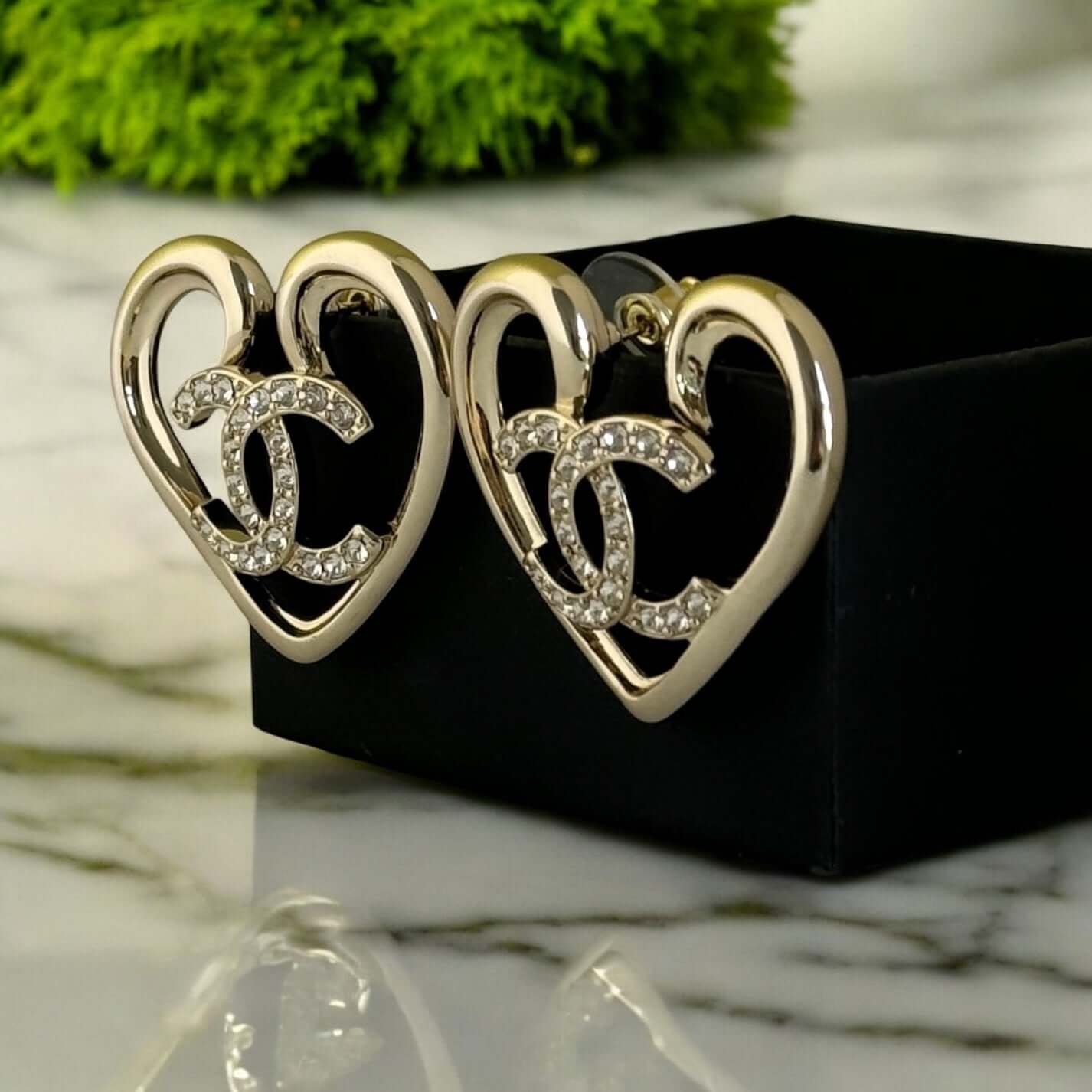 Chanel Gold CC Heart Earrings Pre-Owned F23