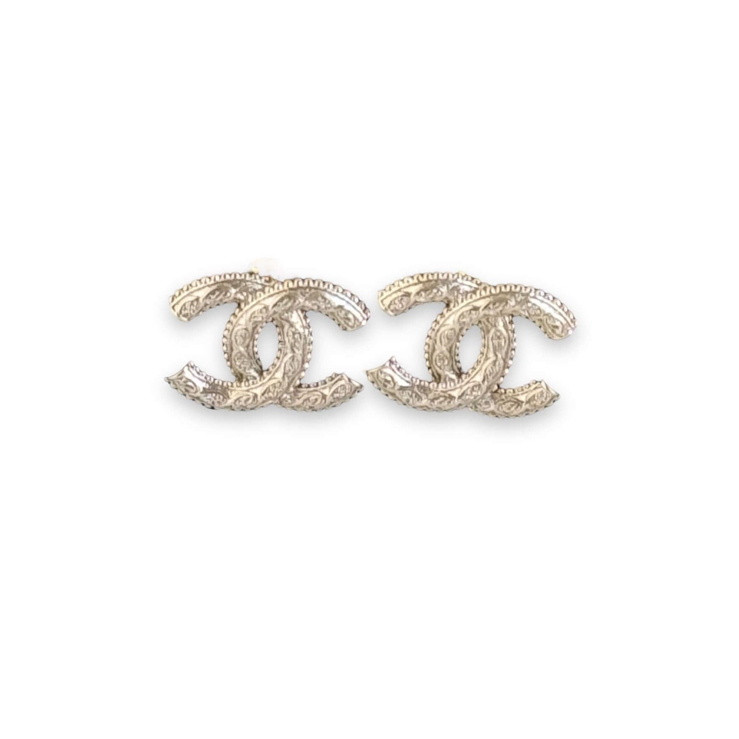 Pre-Owned Authentic Chanel Gold CC Intricate Post Earrings