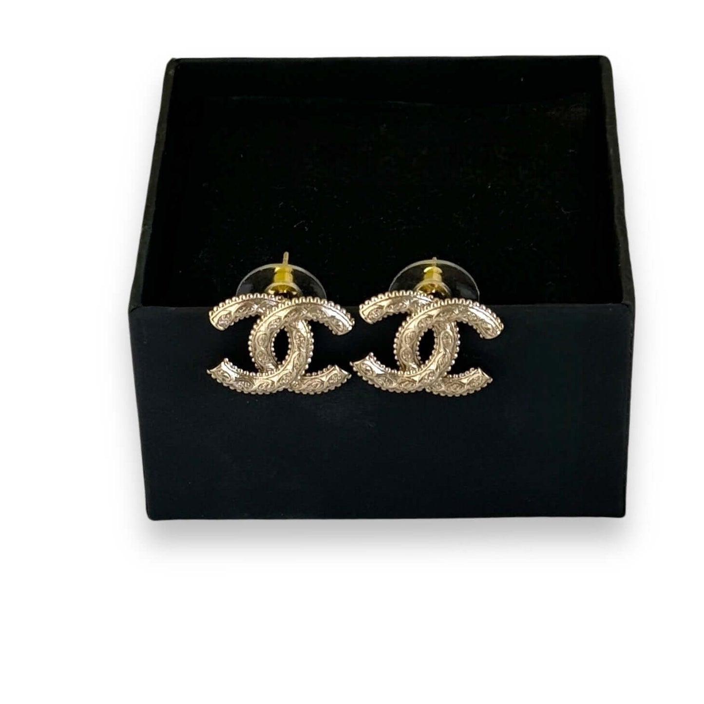 Pre-Owned Authentic Chanel Gold CC Intricate Post Earrings