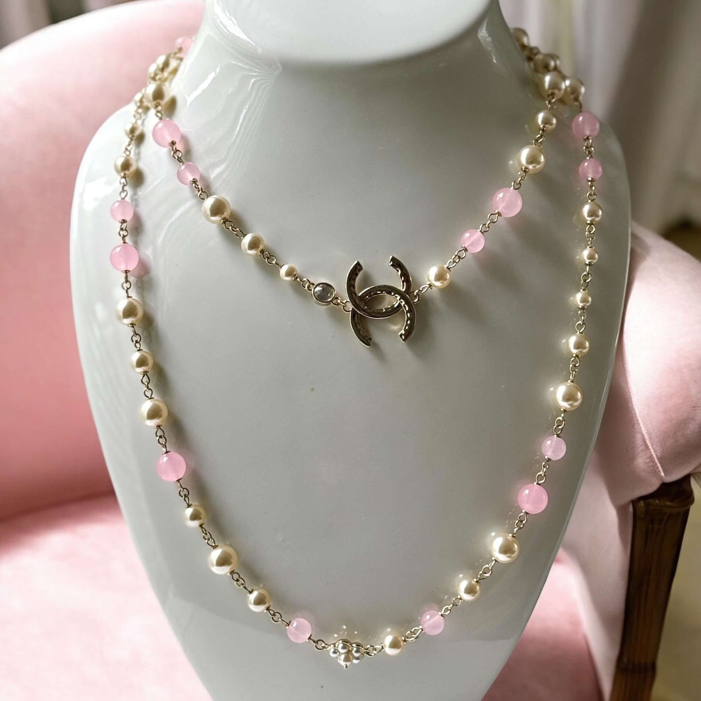 Authentic Chanel Gold CC Pink & White Metal Link Necklace Pre-Owed