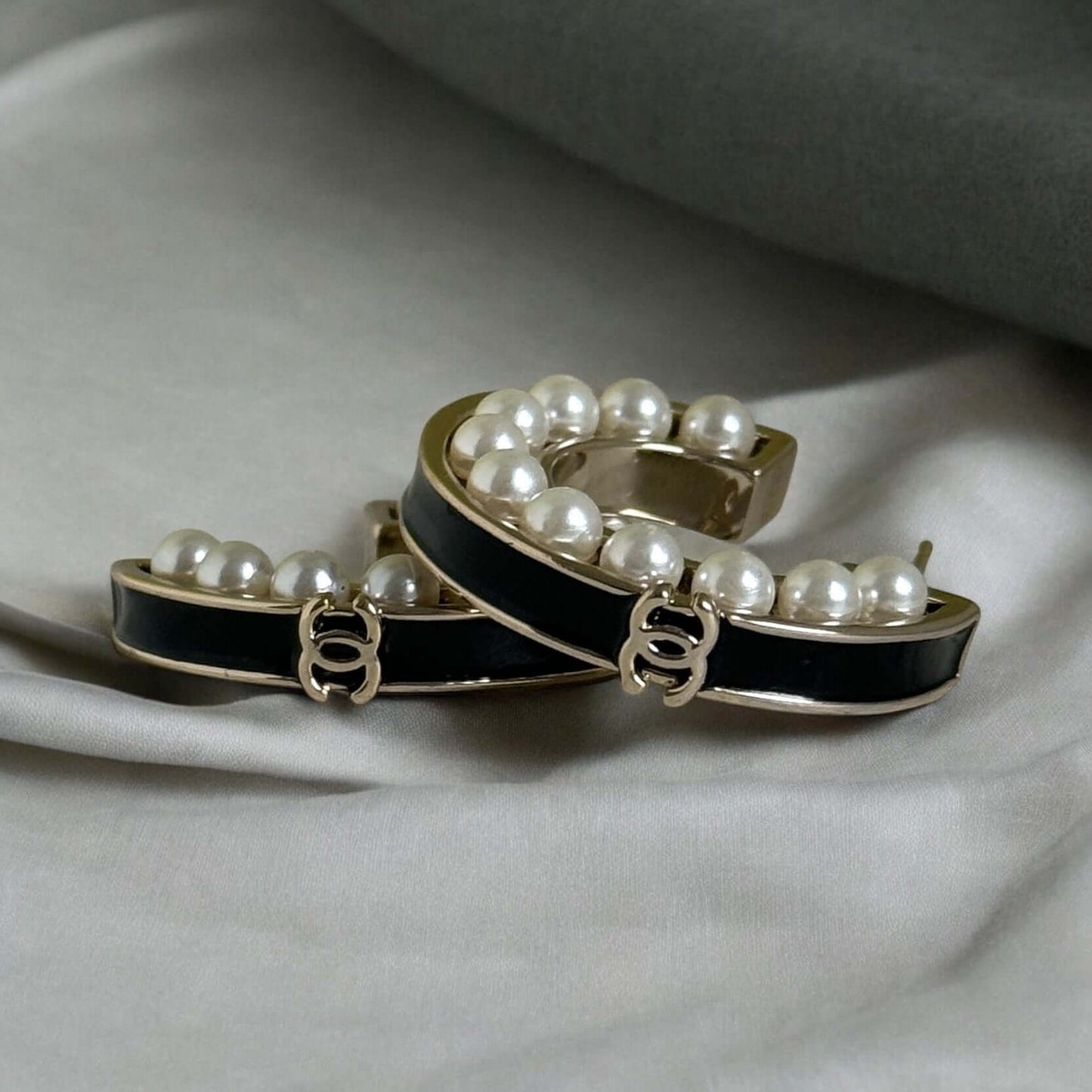 Pre-Owned Chanel Big CC Gold & Black Pearl Hoops