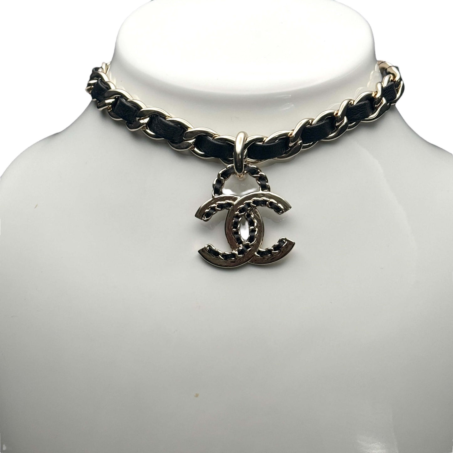 Authentic Chanel Gold CC Chain Leather Choker Pre-Owned