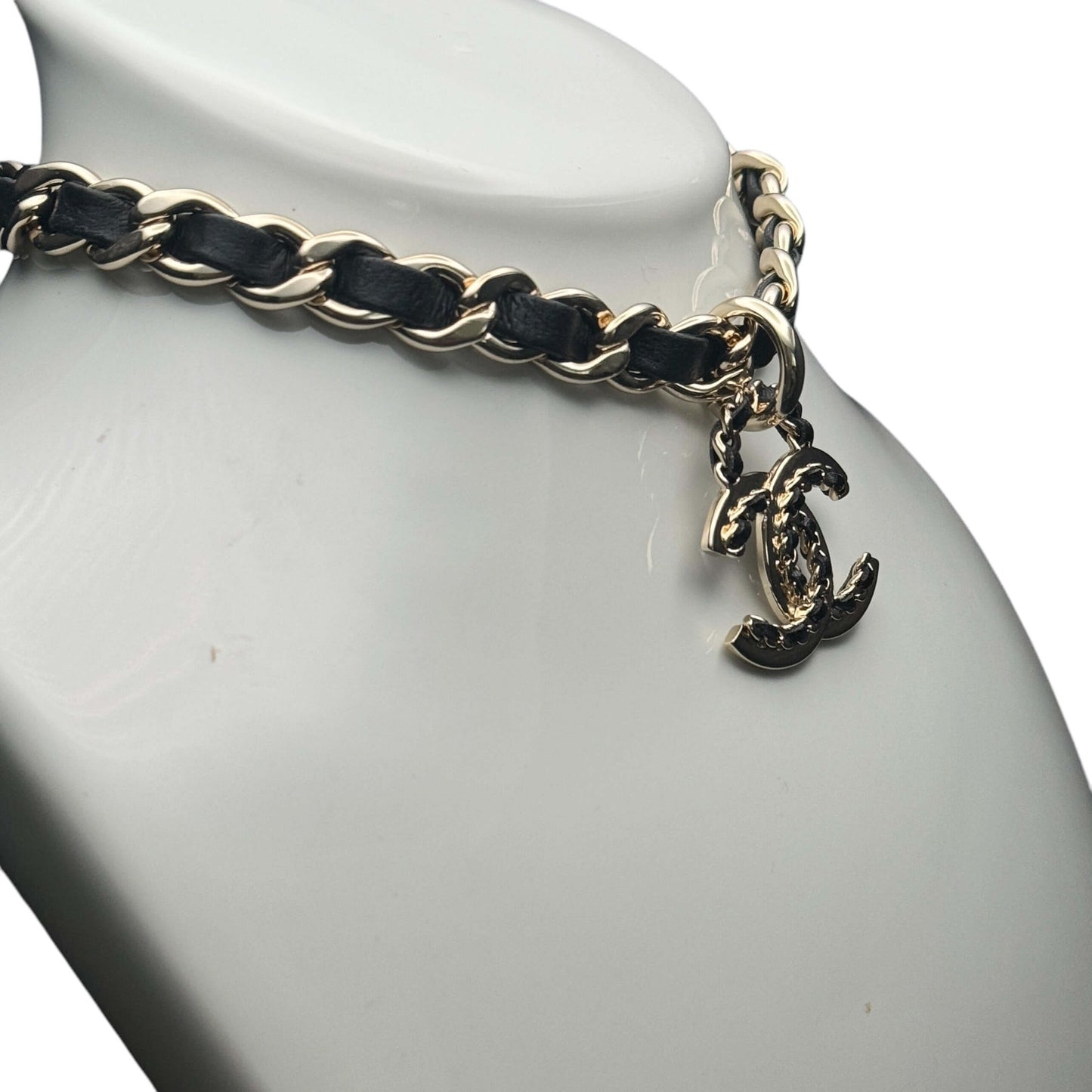 Authentic Chanel Gold CC Chain Leather Choker Pre-Owned