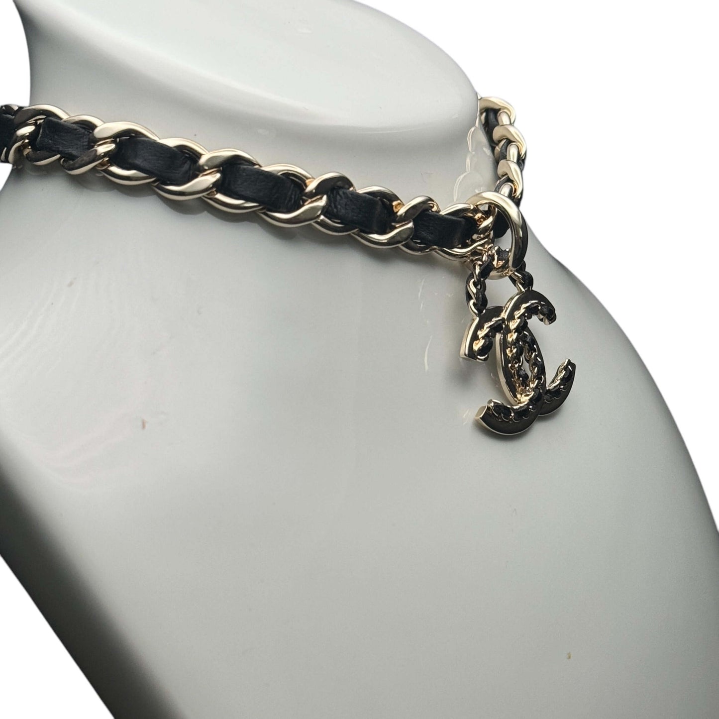 Authentic Chanel Gold CC Chain Leather Choker Pre-Owned