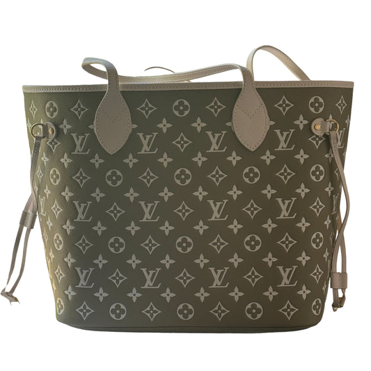 Like New Louis Vuitton Never Full Pink & Green - My Mama Found What  