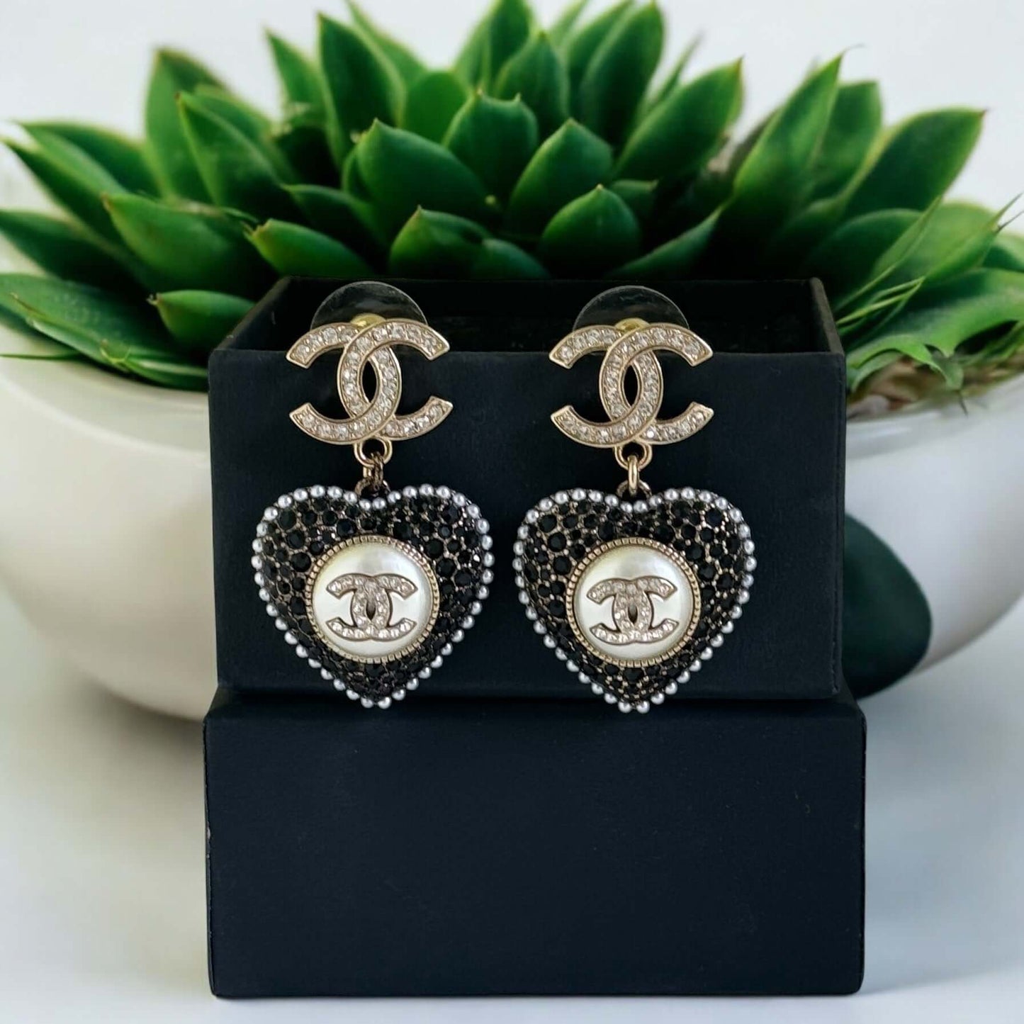 Pre-Owned Authentic Chanel CC Heart Dangle Earrings