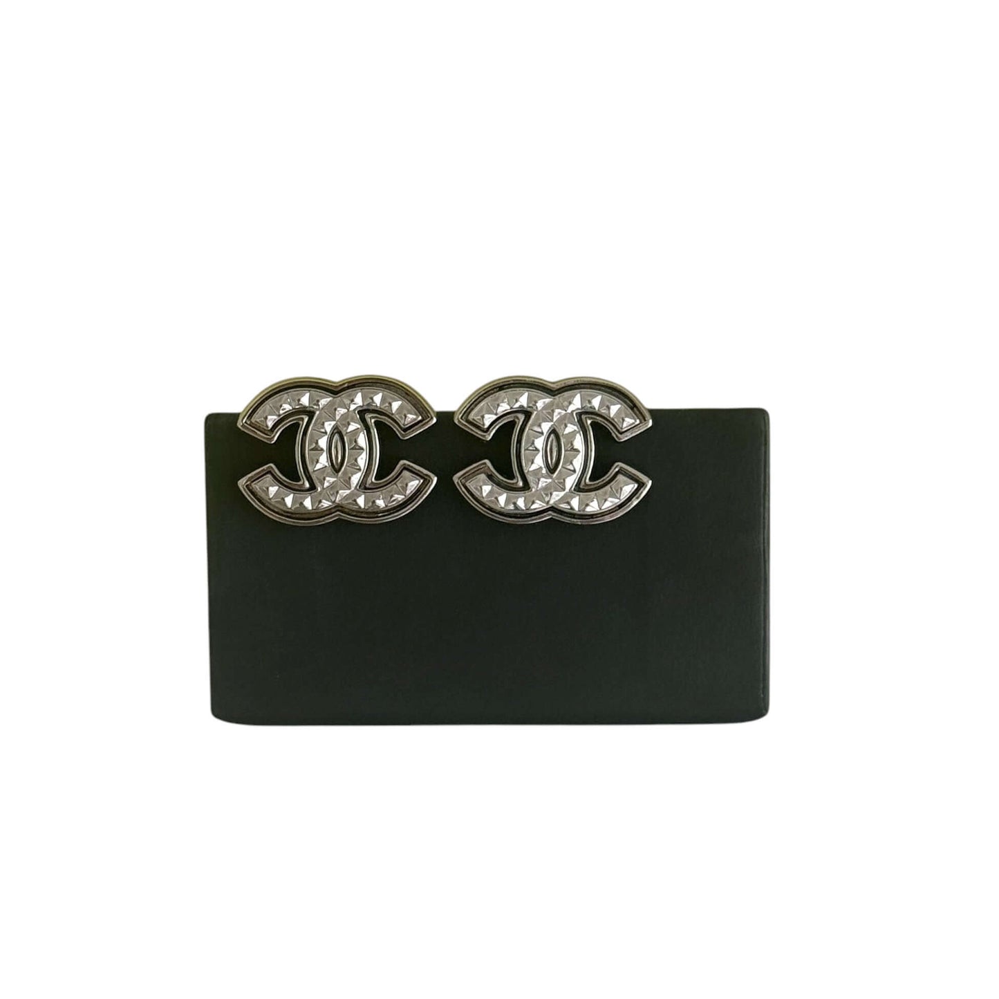 Chanel CC Gun Metal Pre-Owned Earrings