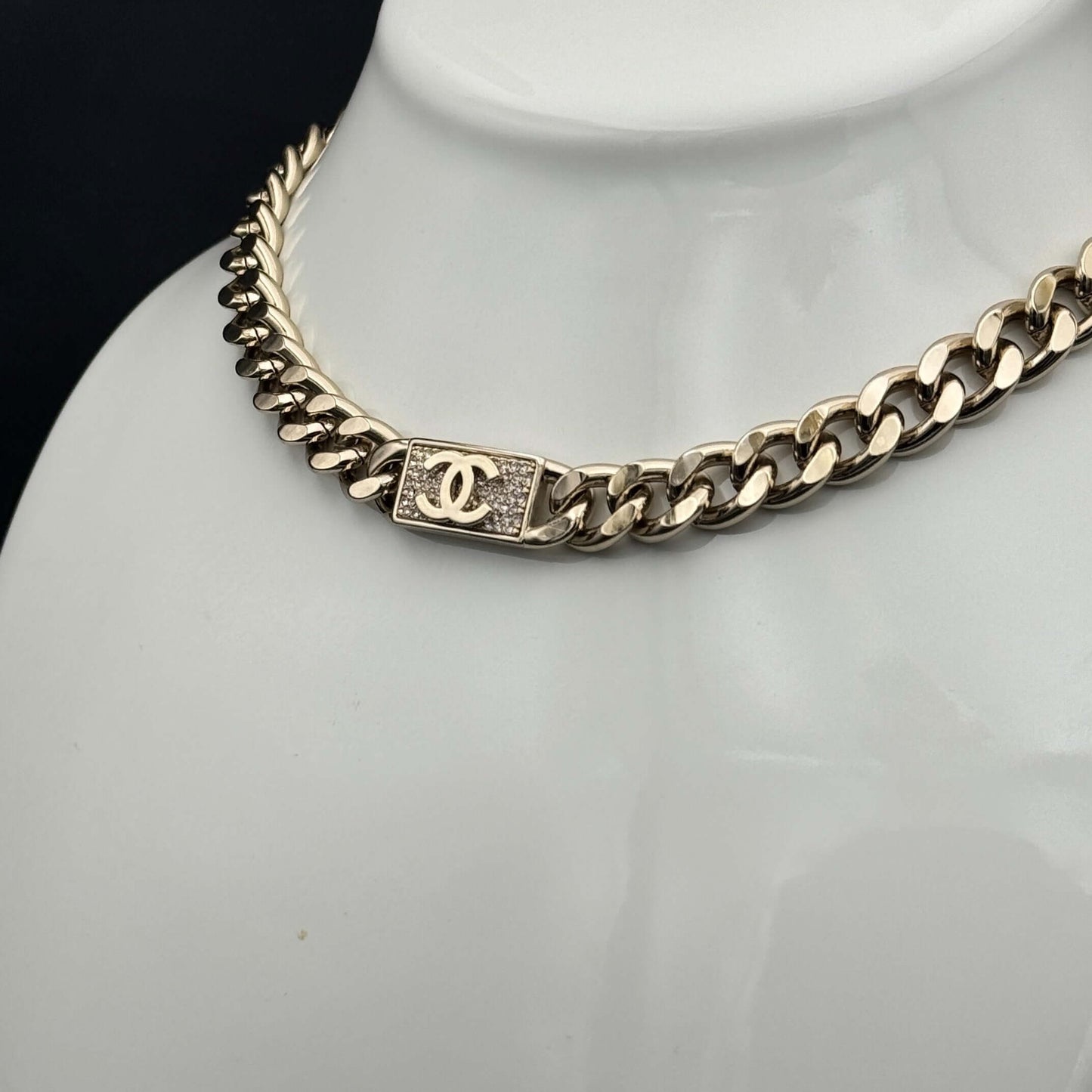 Authentic Chanel Gold Bar CC Chain Choker/Necklace Pre-Owned