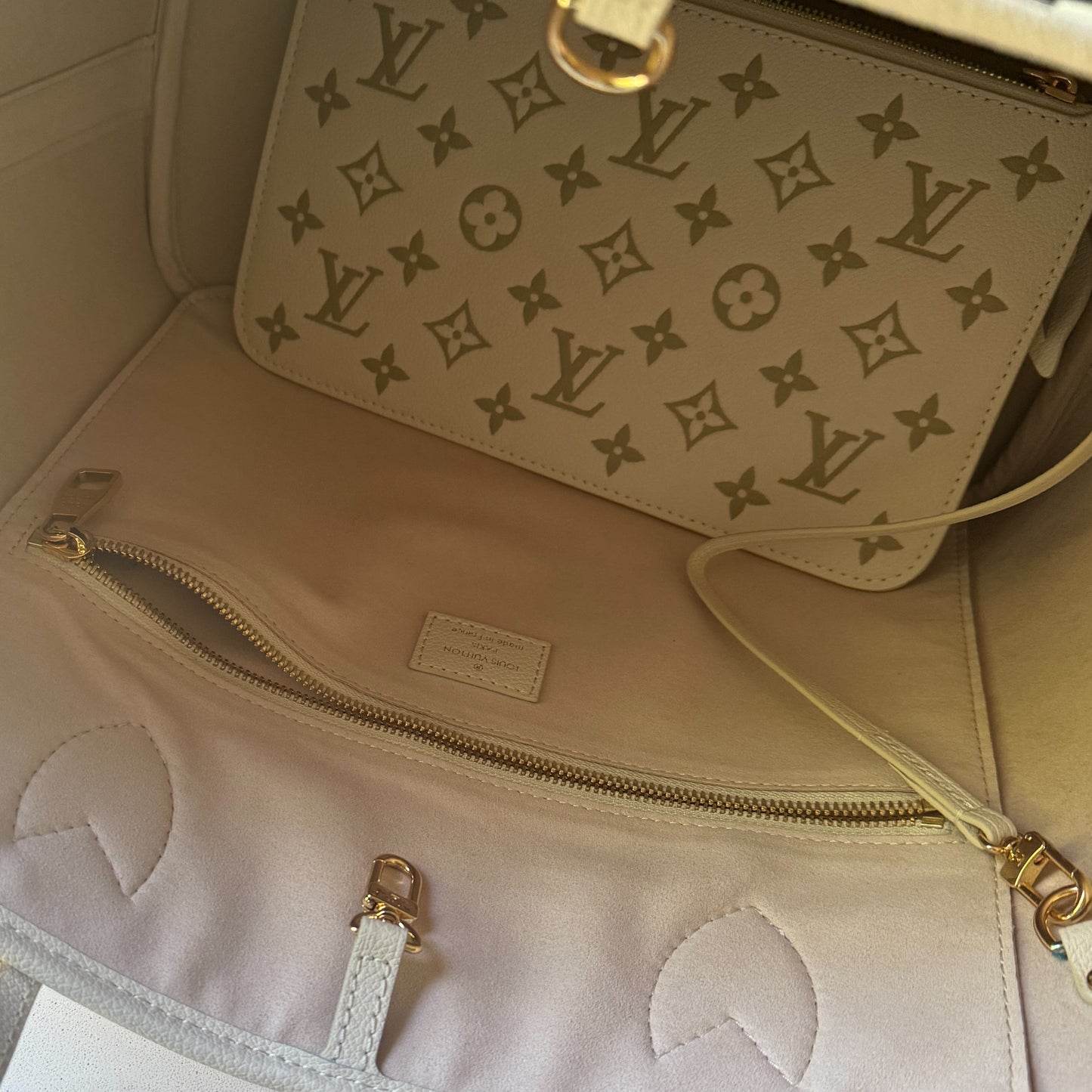 Like New Louis Vuitton Never Full Pink & Green - My Mama Found What   My Mama Found What 