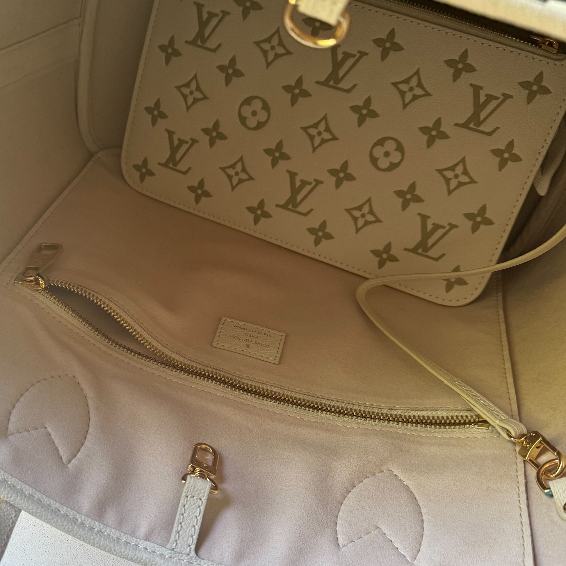 Like New Louis Vuitton Never Full Pink & Green - My Mama Found What  
