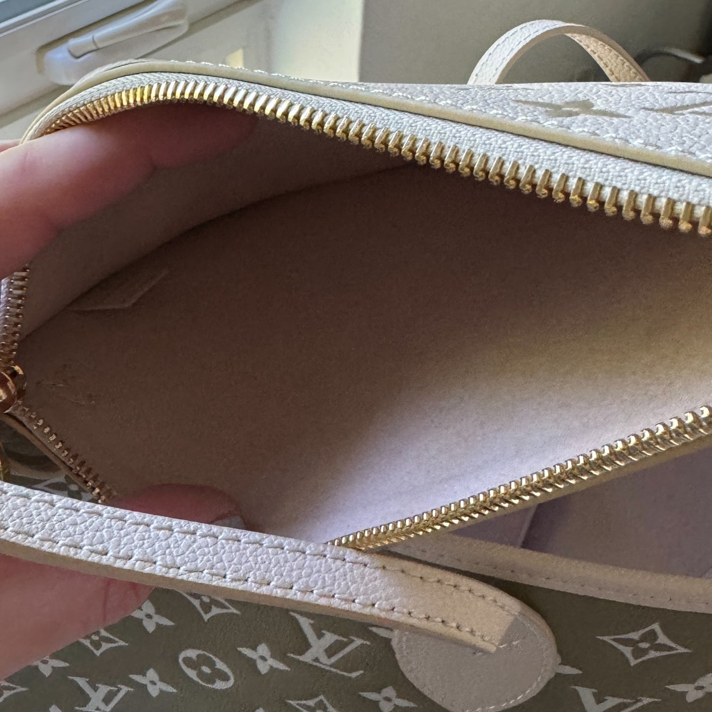 Like New Louis Vuitton Never Full Pink & Green - My Mama Found What   My Mama Found What 
