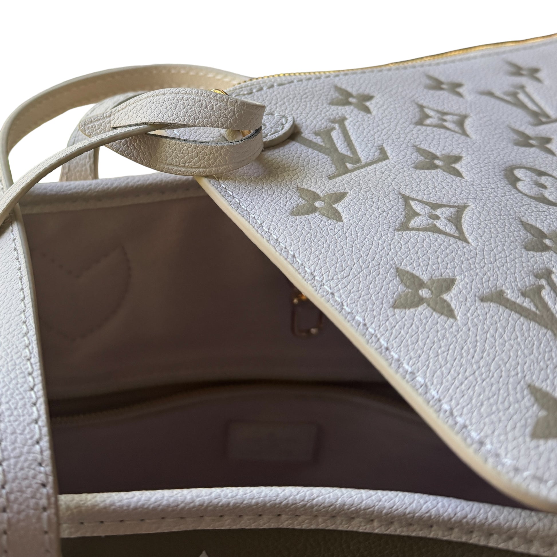 Like New Louis Vuitton Never Full Pink & Green - My Mama Found What  