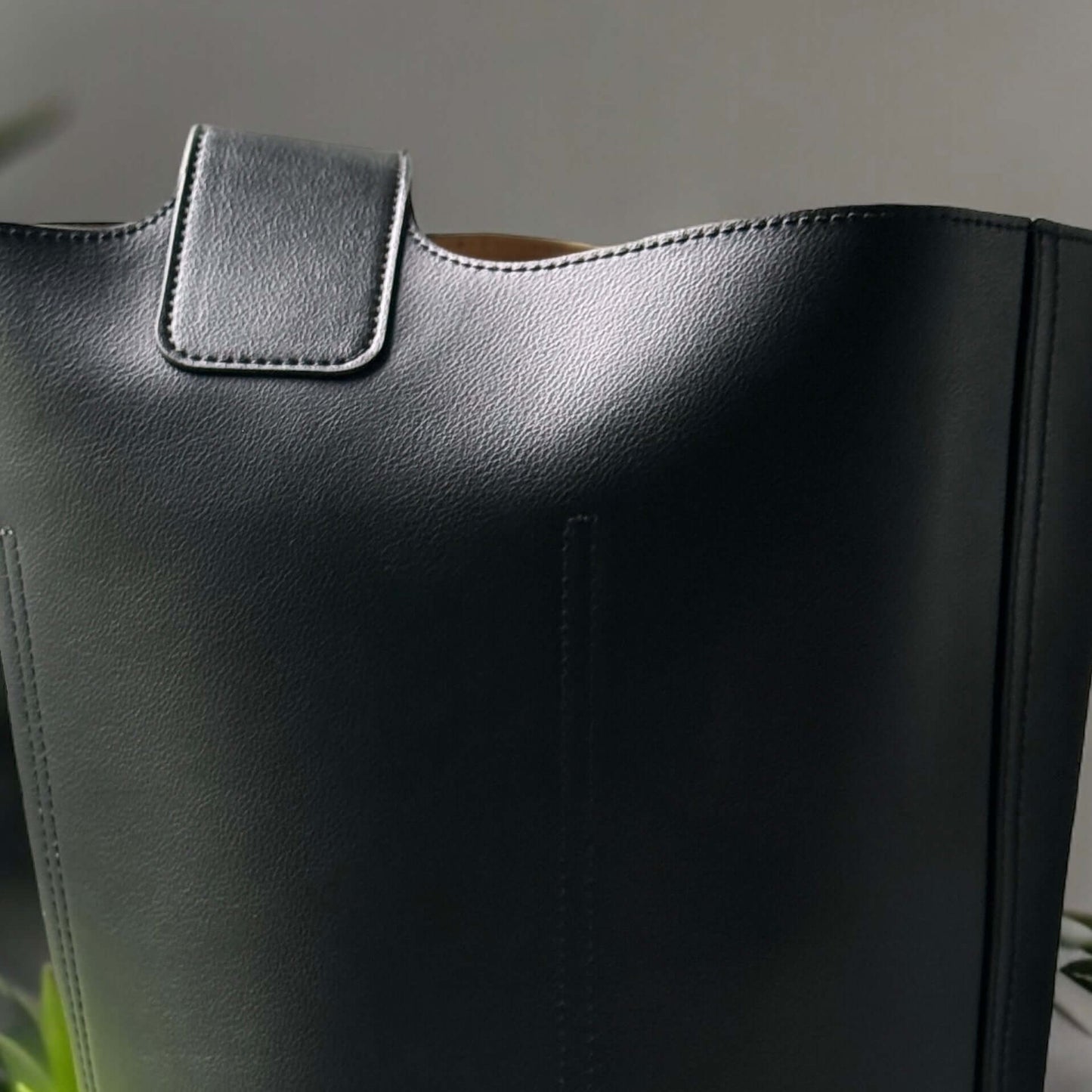 Loewe Black Leather Adjustable Gold Logo Round Buckle Bag - My Mama Found What   My Mama Found What 