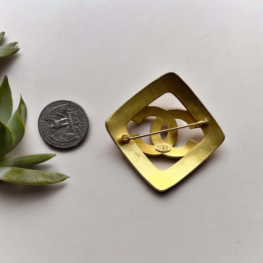 Pre-Owned Authentic Chanel Gold CC Cut Out Brooch - My Mama Found What  