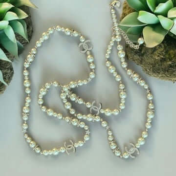 Pre-Owned Chanel Authentic  CC Pearls /Stars Necklace - My Mama Found What   My Mama Found What 
