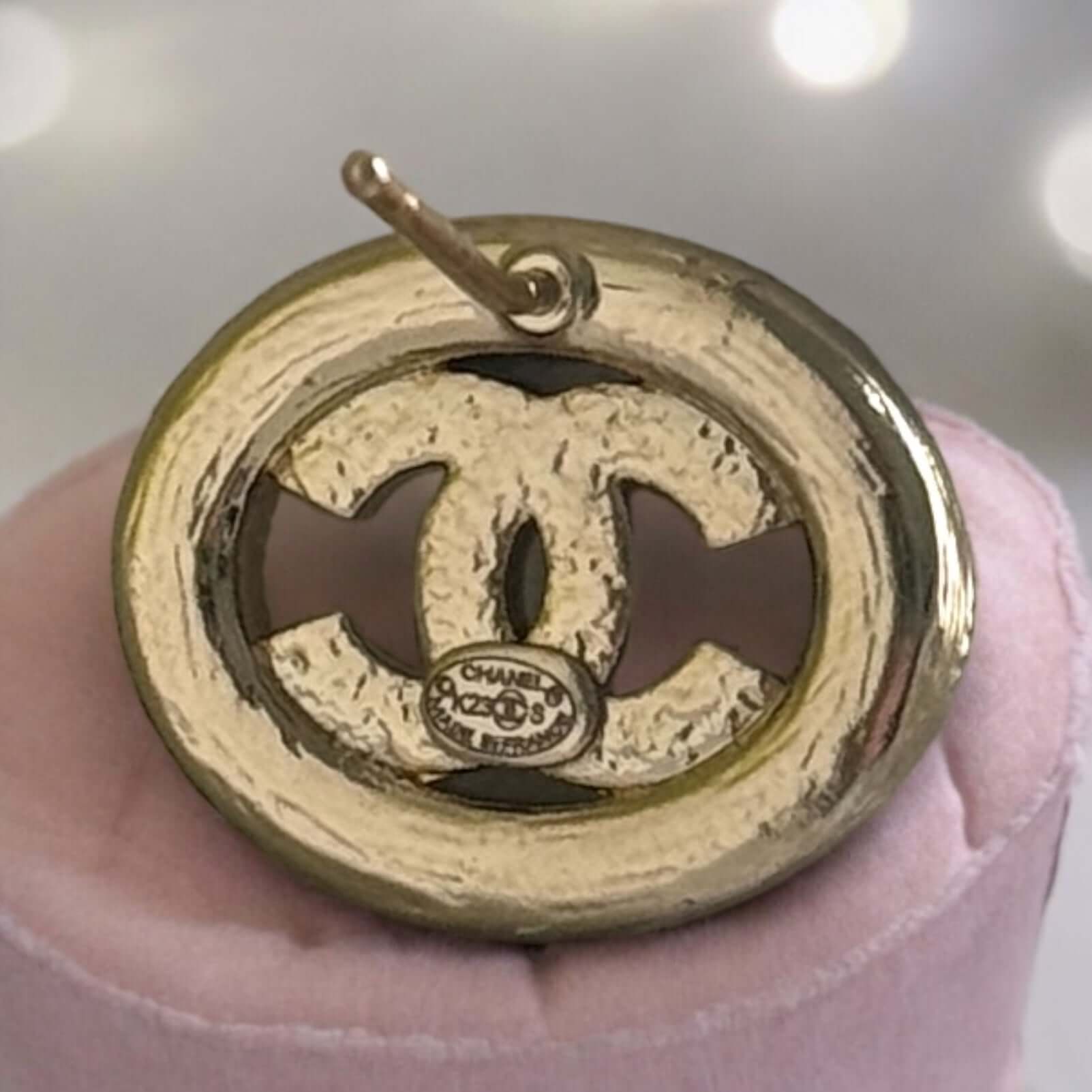 Pre-Owned Chanel Authentic Gold Crystal CC Earrings - My Mama Found What  