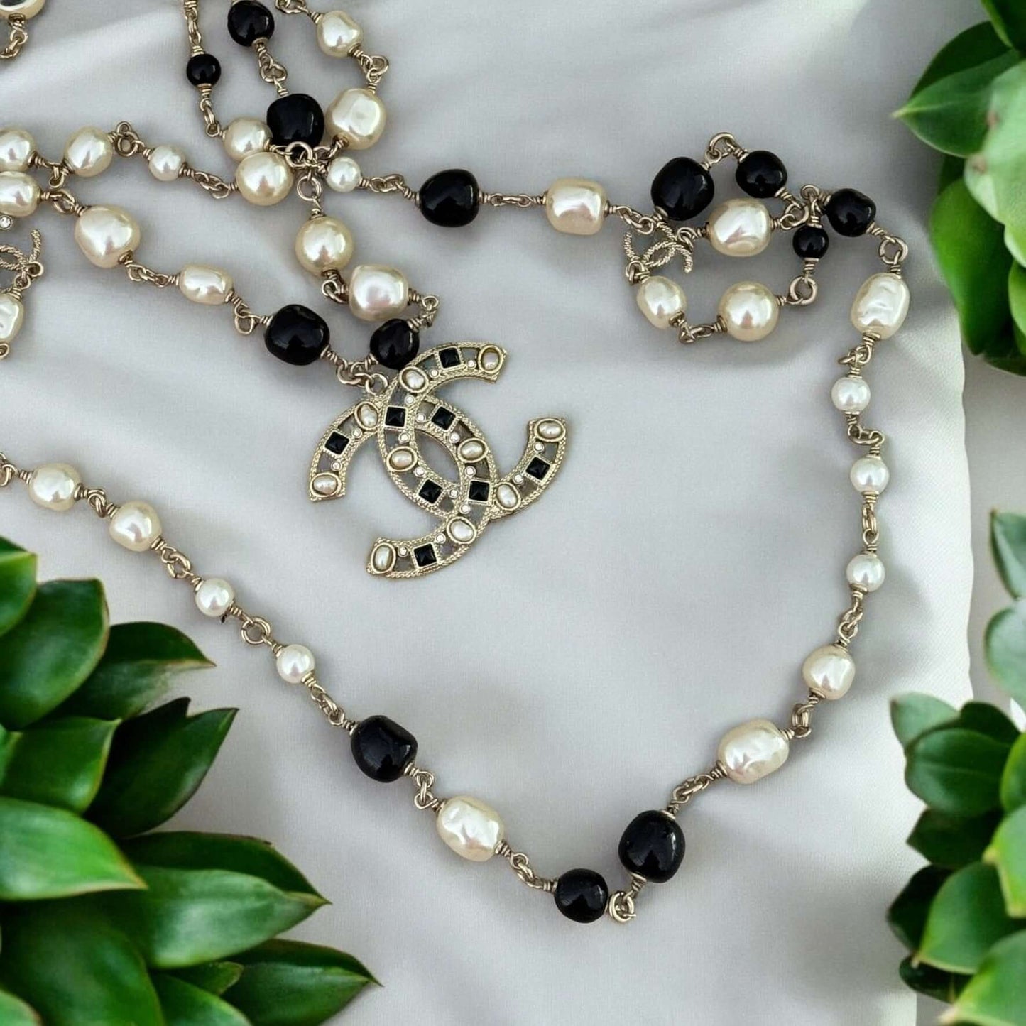 Pre-Owned Chanel CC Multi Strand Wire Link Necklace Authentic - My Mama Found What   My Mama Found What 