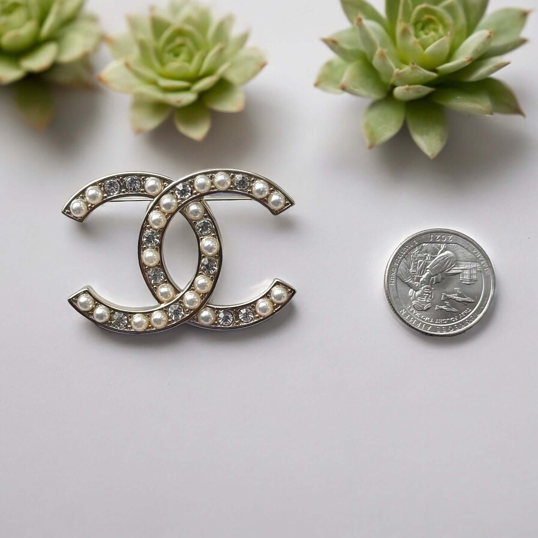 Pre-Owned Chanel CC Silver with Crystals & Pearls Brooch - My Mama Found What  