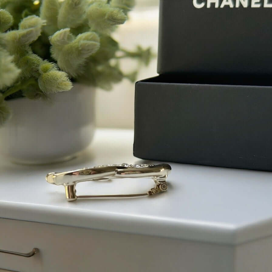 Pre-Owned Chanel CC With Round Clear Crystals Brooch Pin  24 P - My Mama Found What   My Mama Found What 